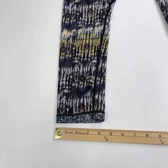 MSP Miraclesuit Reversible Capri Leggings Size XS - Picture 8 of 10